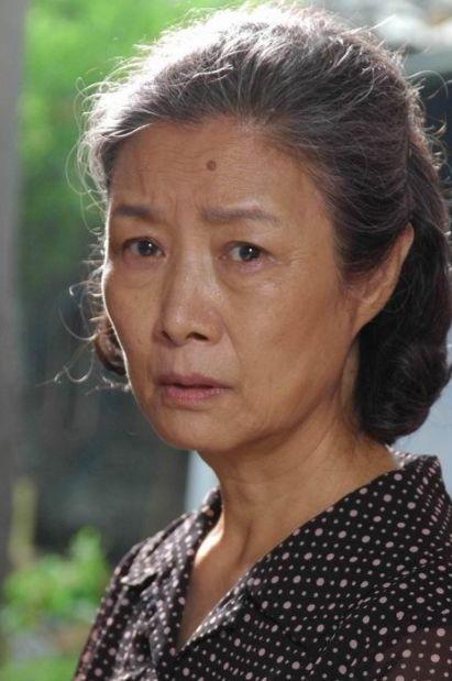 明星情吕,明星情感世界的甜蜜与苦涩