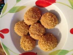 网红炸油球,香脆可口，回味无穷的街头美食传奇