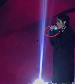 激光笔射明星,揭秘明星闪耀瞬间