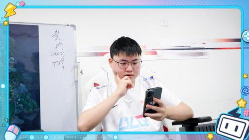 uzi和水晶哥吃瓜